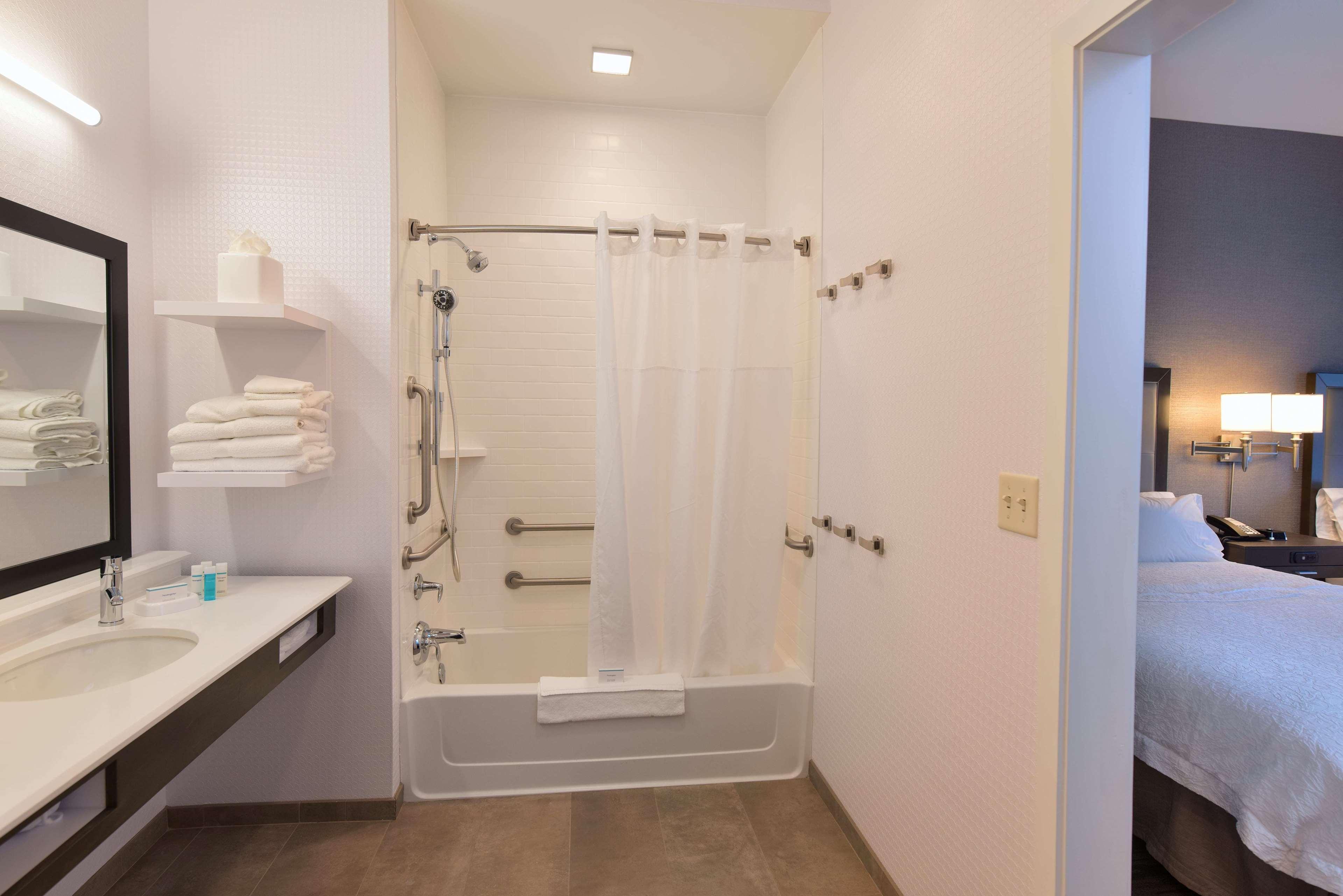 Hampton Inn And Suites At Wisconsin Dells Lake Delton Eksteriør bilde
