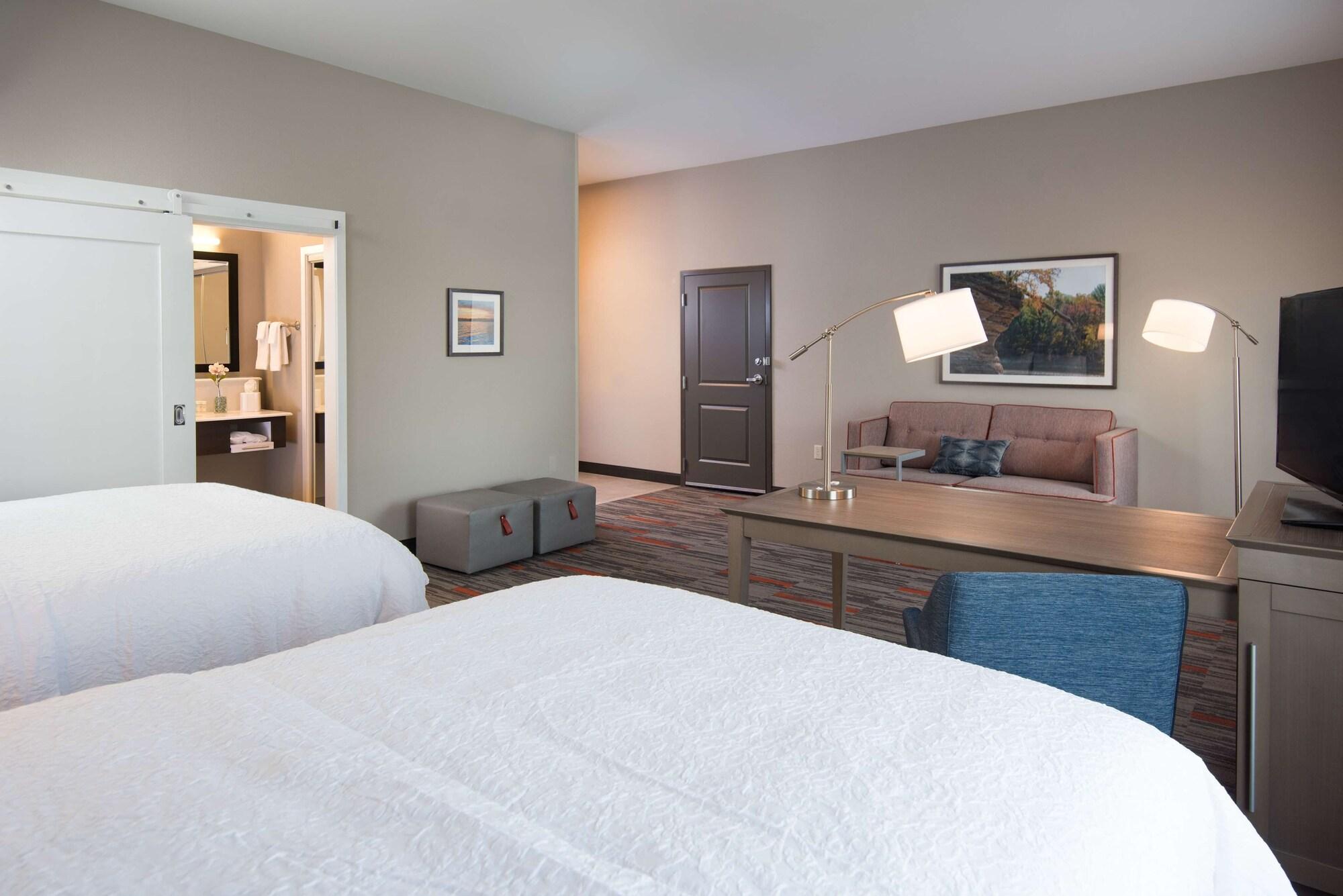 Hampton Inn And Suites At Wisconsin Dells Lake Delton Eksteriør bilde
