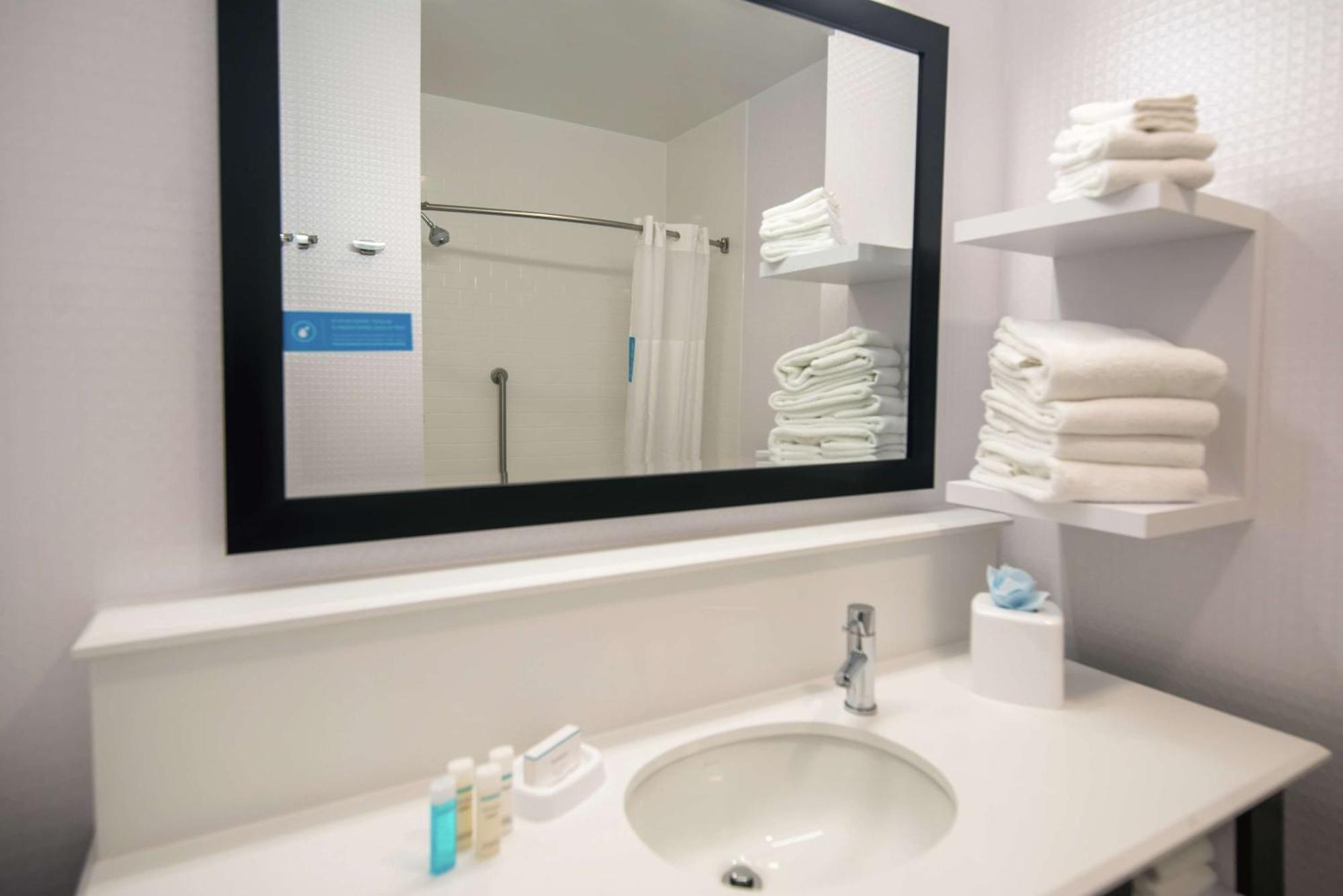 Hampton Inn And Suites At Wisconsin Dells Lake Delton Eksteriør bilde